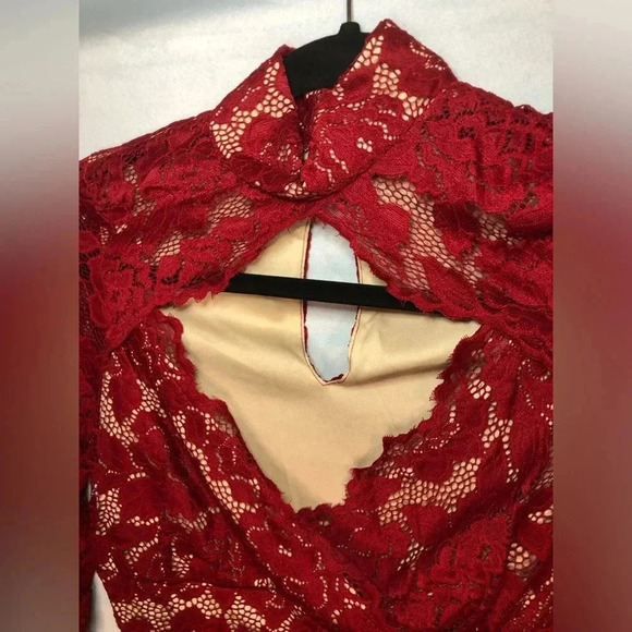 Stilettos Long sleeve Red Illusion Top NWT - Picture 2 of 12